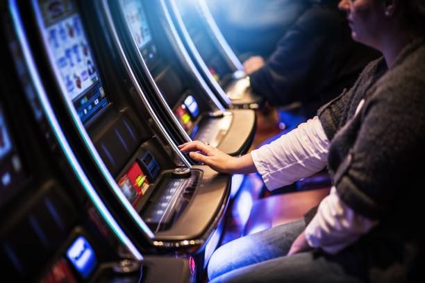 hk pools app showing live blackjack table with dealer and betting interface